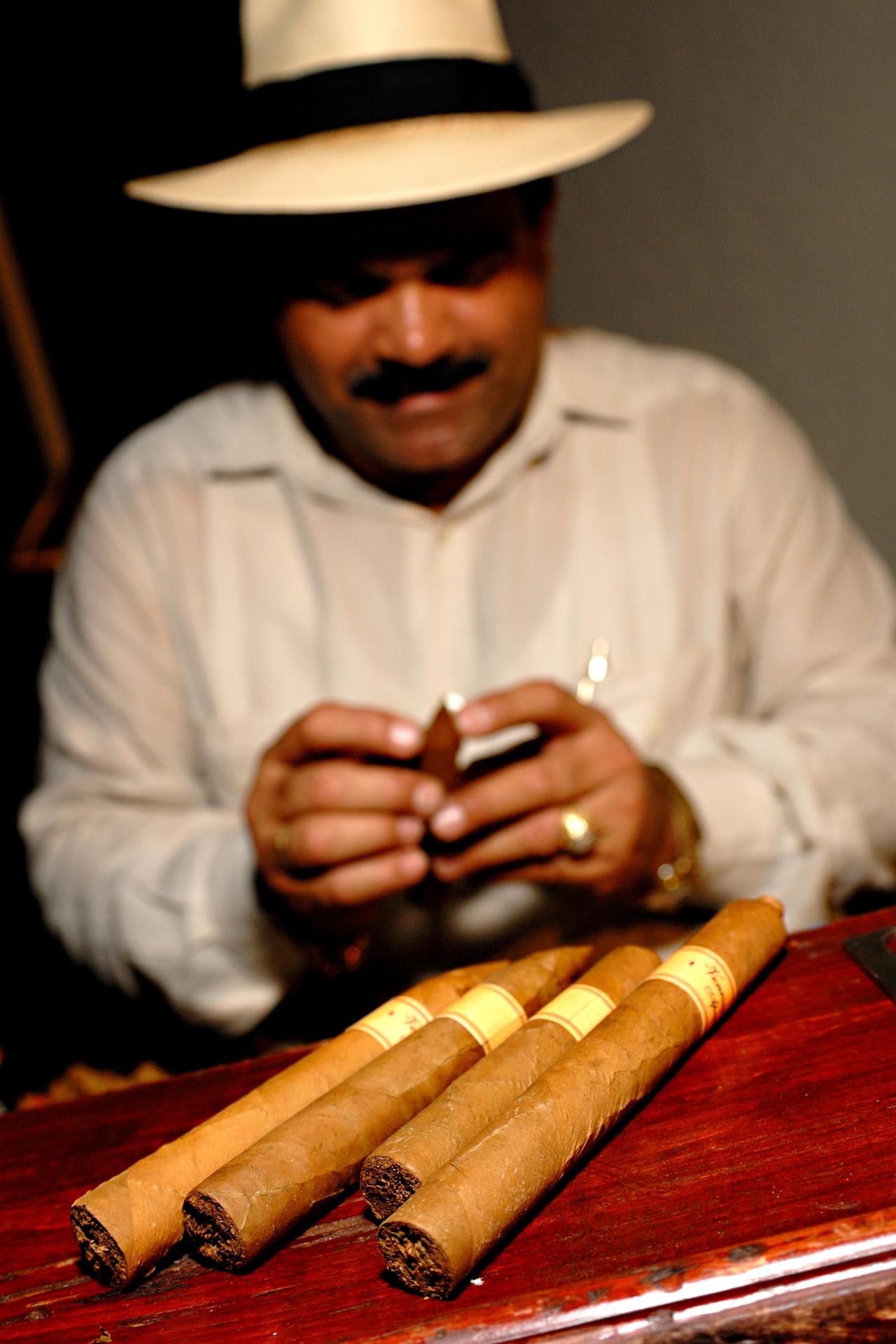 4774 Key West Cigar Making B